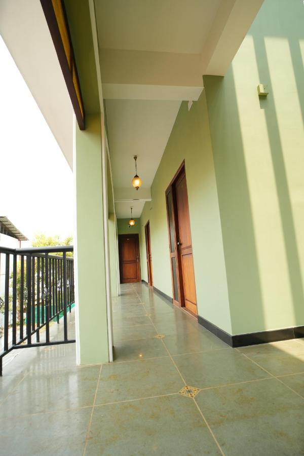 The Sunset Bay Hotel Fort Kochi Exterior foto